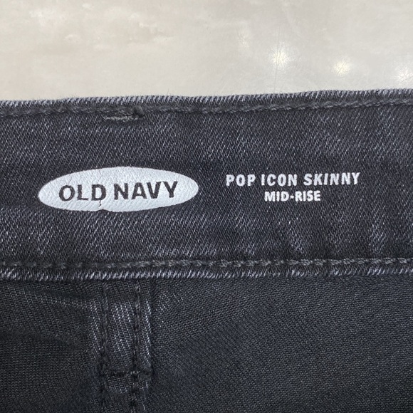 𝅺Old Navy Women’s Pop Icon Skinny Mid Rise Black Jeans Size 16 - Picture 10 of 11
